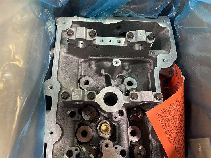 #8548-•-mopar-heads-(pr8)-image-17