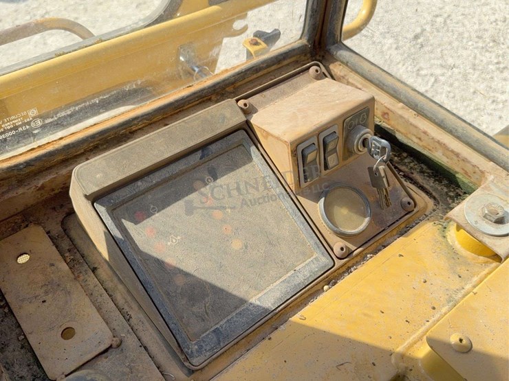 caterpillar-953b-image-46