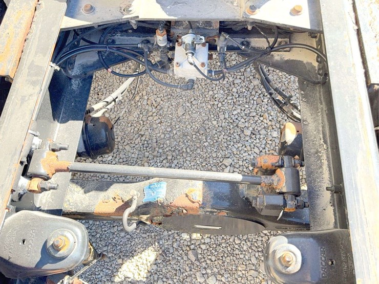 2017-peterbilt-579-image-31