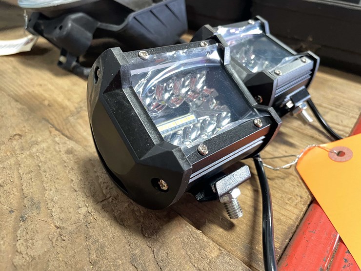 #8510-•-(2)-new-3"-led-light-pods-(cw)-image-2