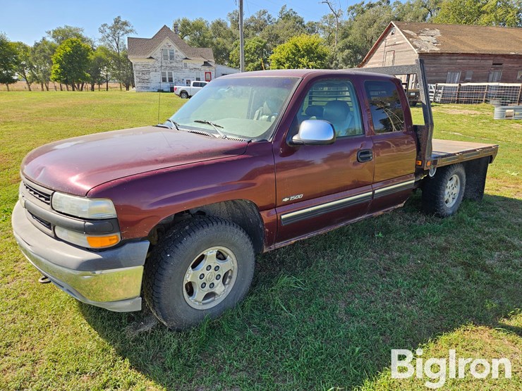 1999-chevrolet-silverado-image-1