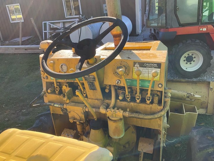 #1365-•-vermeer-m-460-ride-on-trencher-image-39