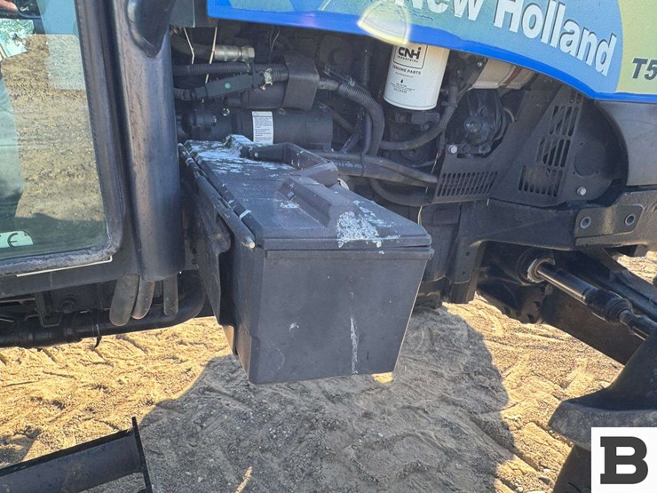 2010-new-holland-t5060-image-38