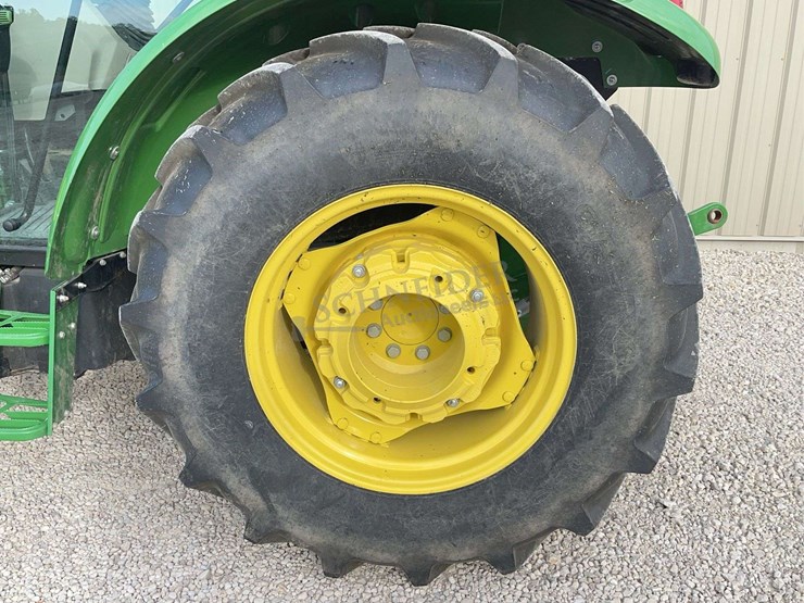 2022-john-deere-5065e-image-48