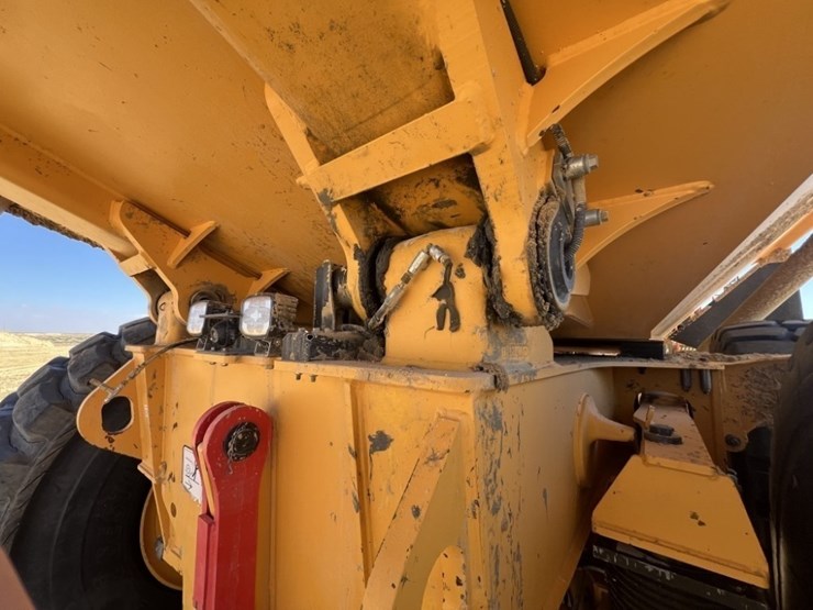 2021-volvo-a60h-image-27