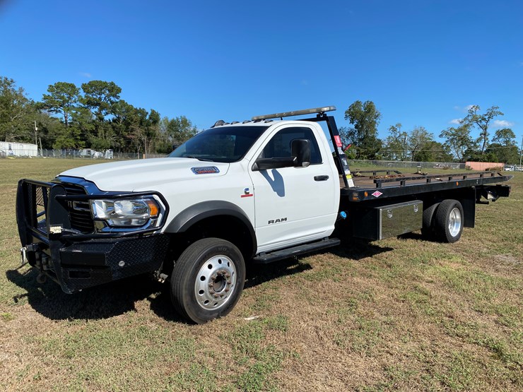 #19-•-#117-•-2020-ram-5500-rolloff-truck-image-1