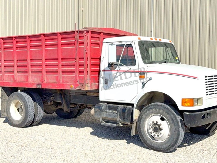 1991-international-4900-image-1
