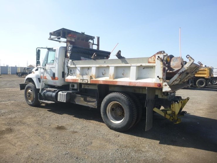 2003-international-7400-image-4