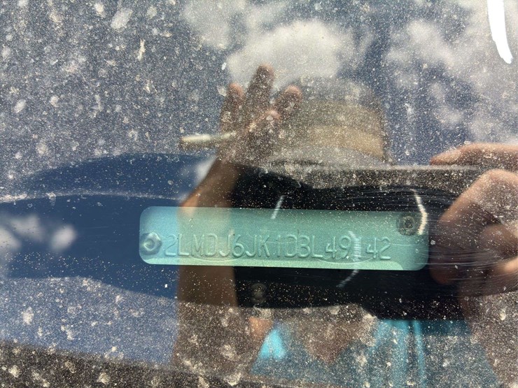 2013-lincoln-mkx-image-6