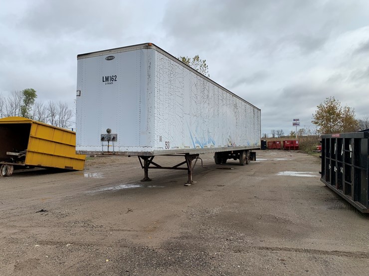 #1379-•-1995-strickland-semi-trailer-(has-wi-title)-(located-in-green-bay,-wi)-image-2