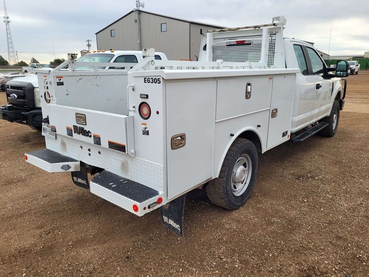 2019-ford-f350-image-4