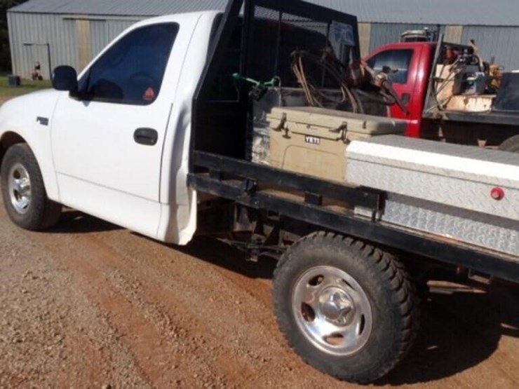 2000-ford-f150-xl-image-10