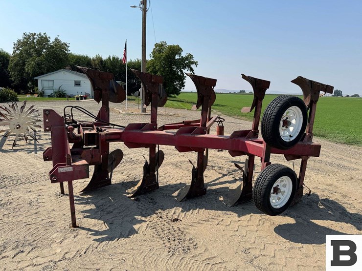 watts-5-bottom-plow-image-3