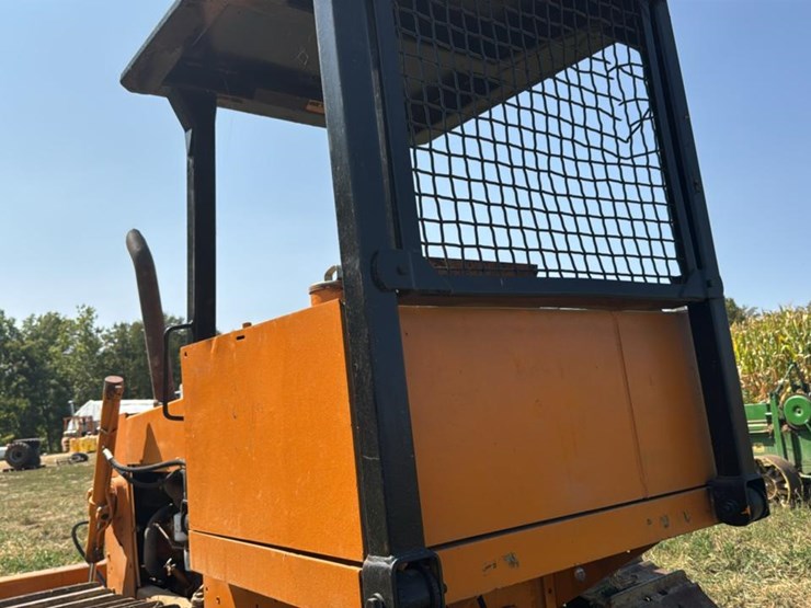 1979-case-450b--image-40