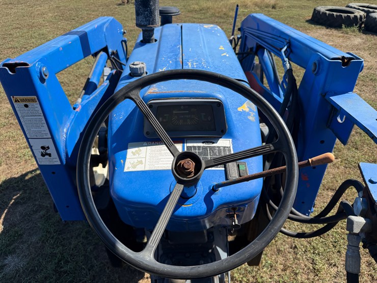 new-holland-4630-image-21