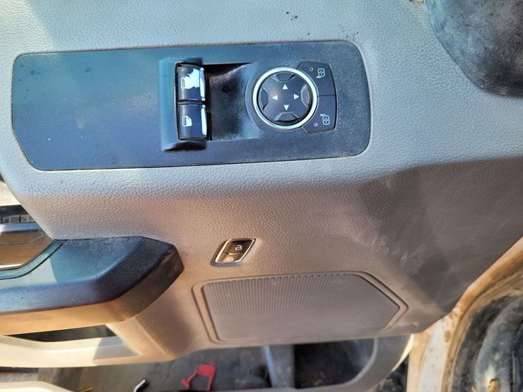 2017-ford-f150-image-6