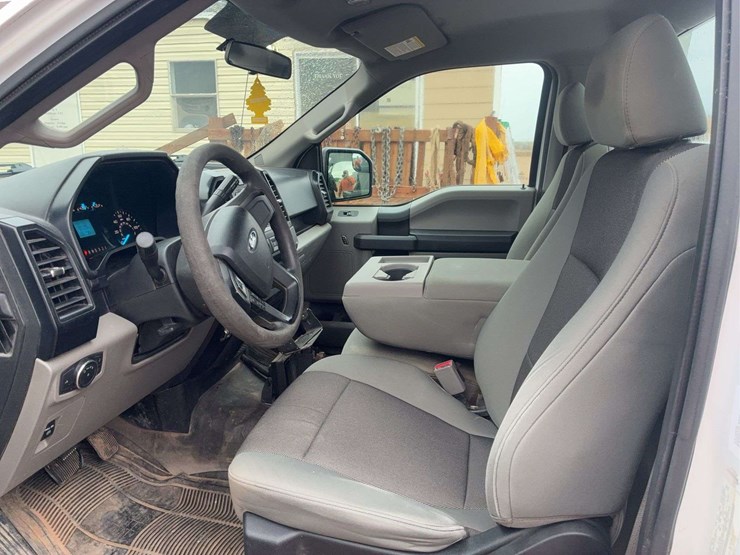 2016-ford-f150-xl-image-7