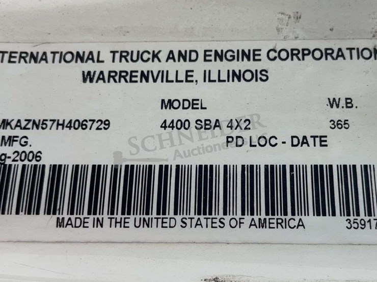 2007-international-durastar-4400-image-42