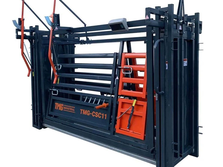 tmg-tmg-csc11-10’-cattle-squeeze-chute-with-weight-scale-image-1