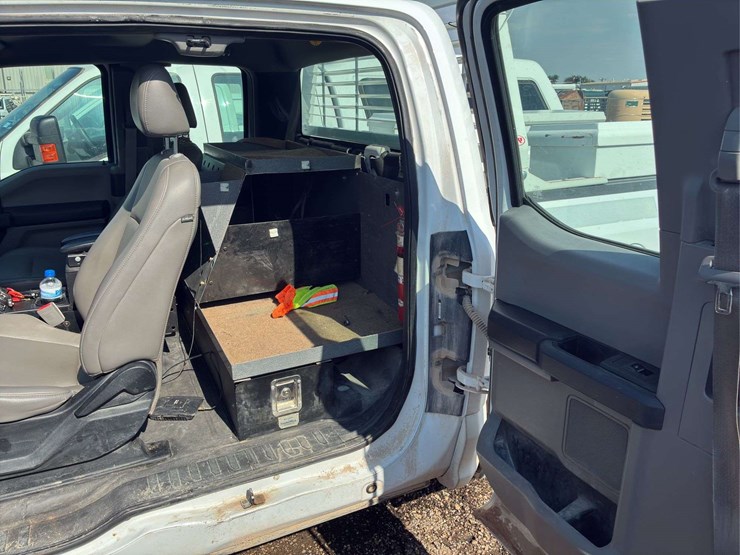 2018-ford-f150-xl-image-5
