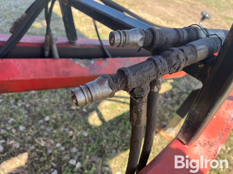 united-farm-tools-760-image-10