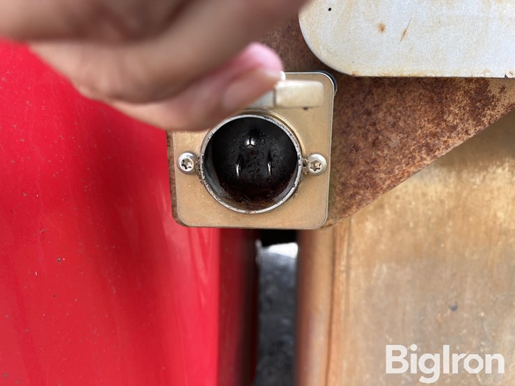 2014-freightliner-m2-106-s/a-propane-delivery-truck-image-12