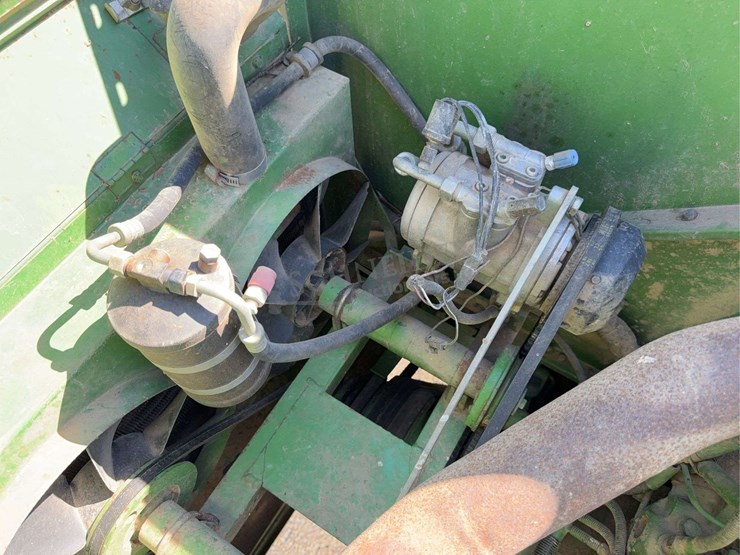 john-deere-4425-image-56