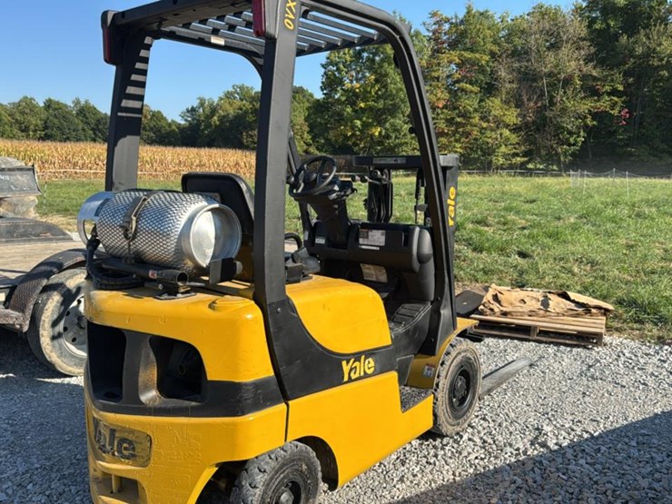 #1354-•-yale-forklift-image-8