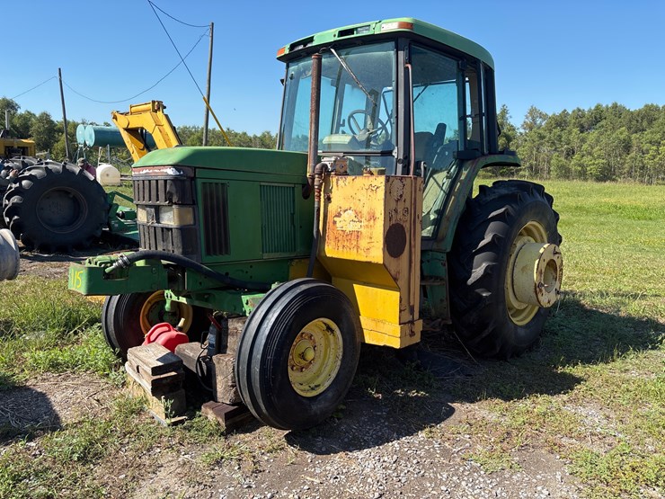 #115-•-john-deere-tractor-with-side-cutter-image-2
