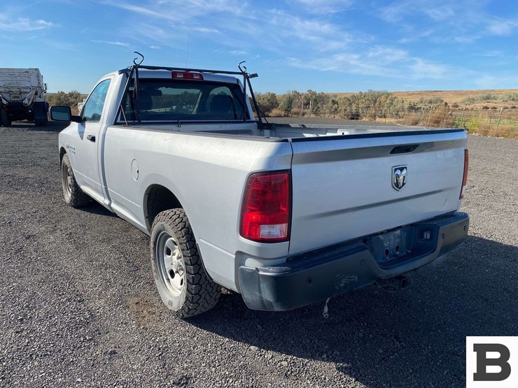 2018-ram-1500-pickup-image-3