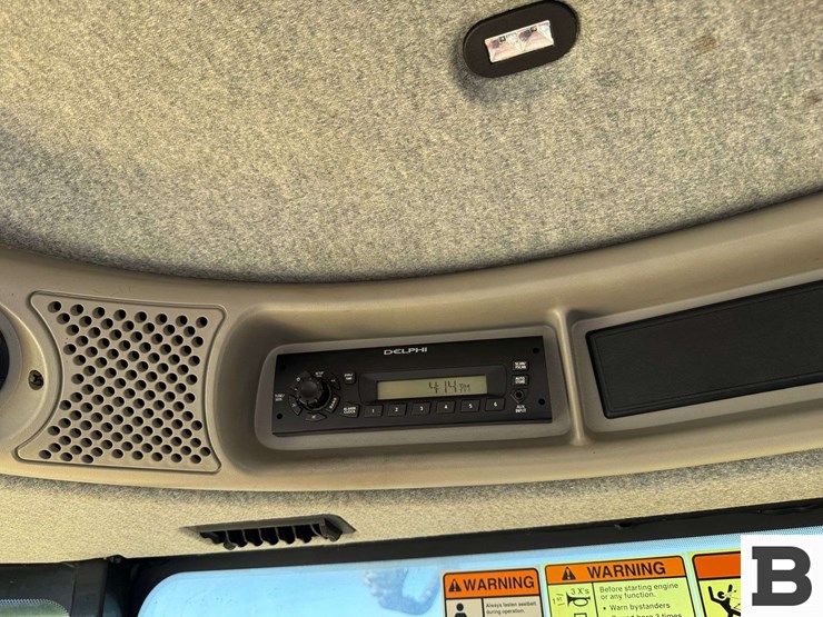 2013-new-holland-h8080-image-65