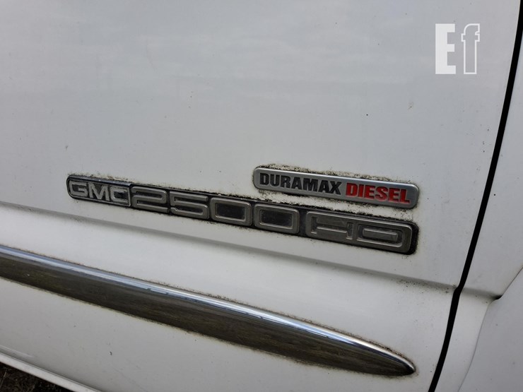 2006-gmc-sierra-2500hd-image-9