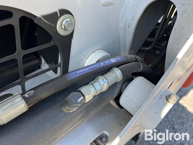 2014-bobcat-t630-image-13