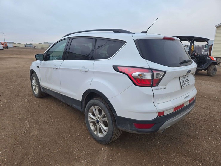 2018-ford-escape-se-image-4