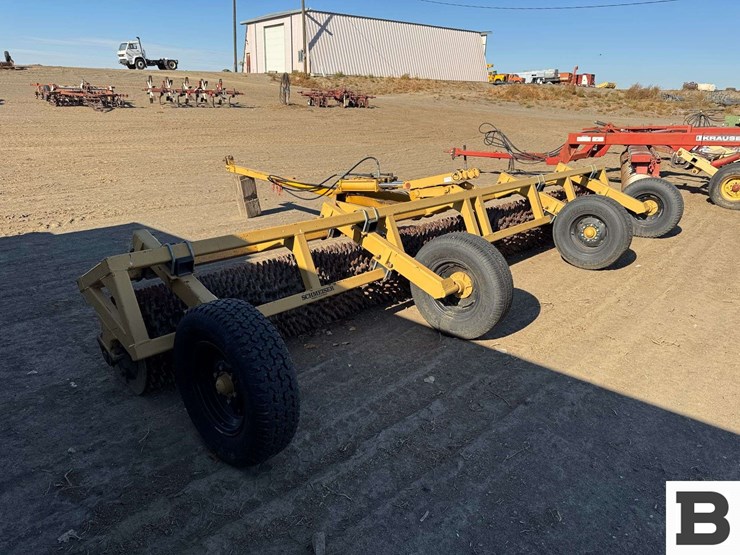 schmeiser-20'-packer-image-3