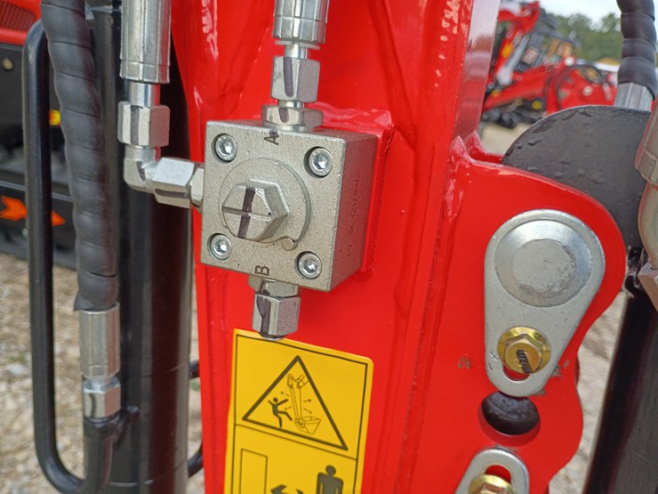 #l57-008-•-2025-tpm-16-mini-excavator-(gasoline)-image-20