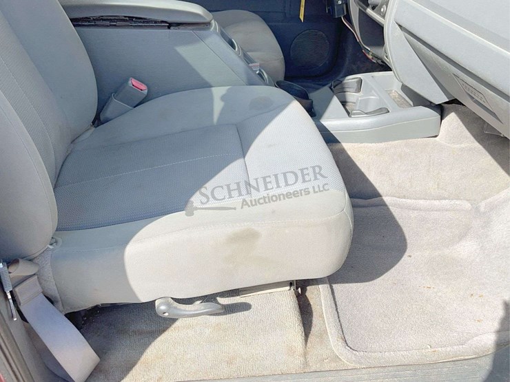 2006-dodge-dakota-image-38