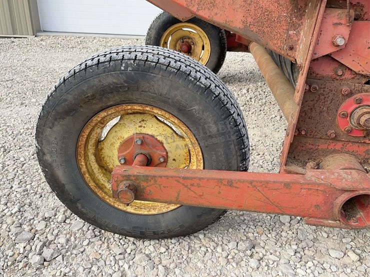 new-holland-474-image-17