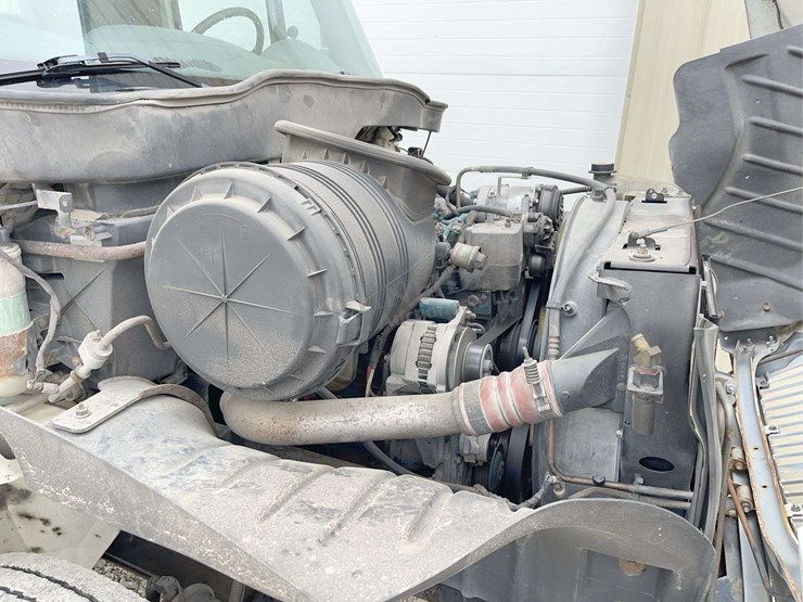 2003-international-durastar-4400-image-52