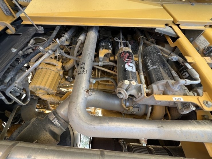 2011-deere-772gp-image-52