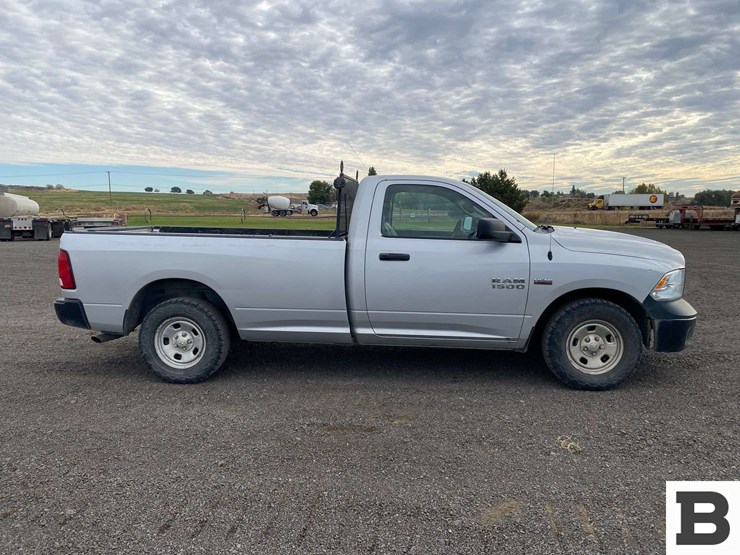 2018-ram-1500-pickup-image-6