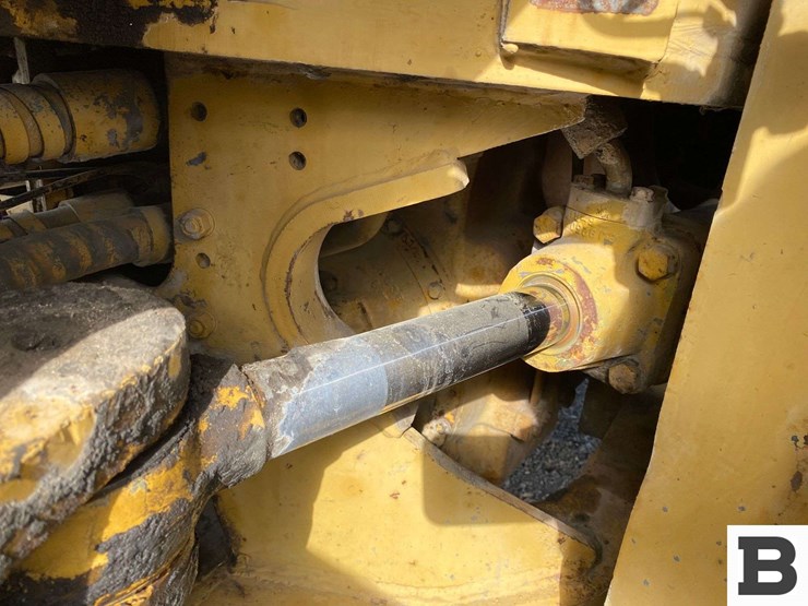 caterpillar-966c-image-23