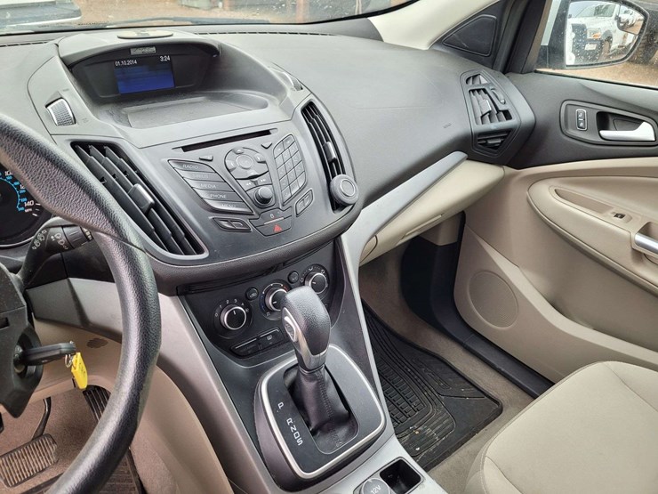 2014-ford-escape-se-image-10