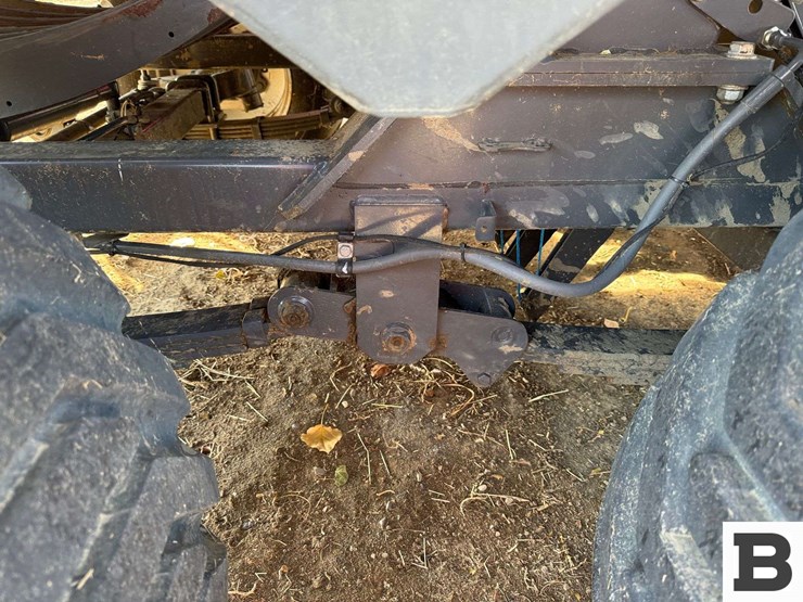 2015-massey-ferguson-2290-image-41