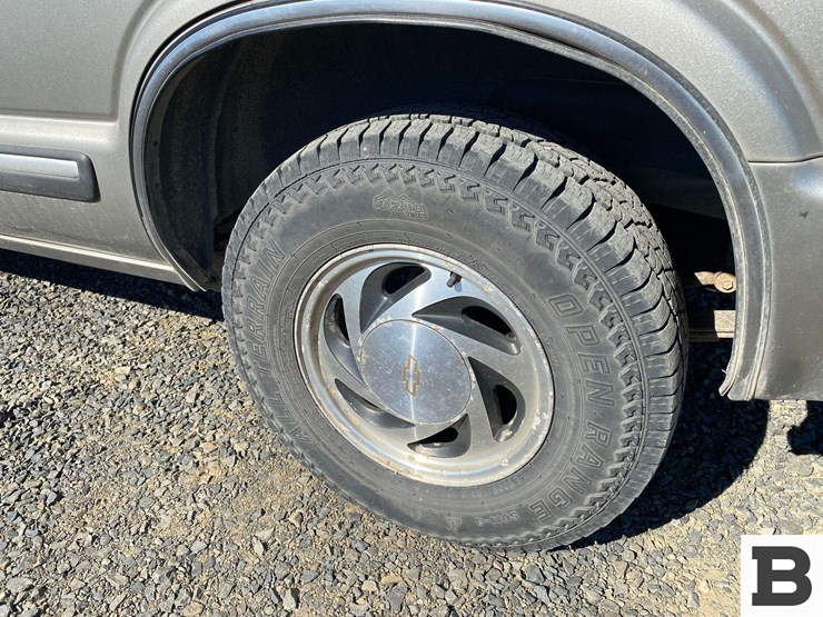 2001-chevrolet-blazer-image-13