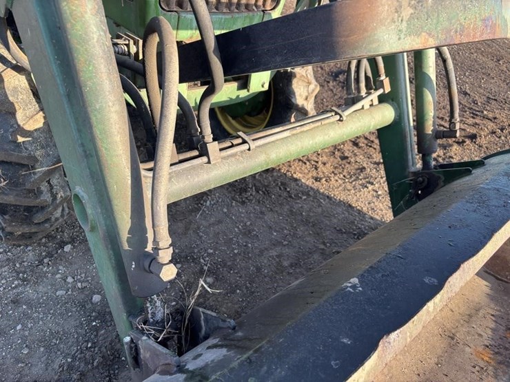 1981-john-deere-750-image-12