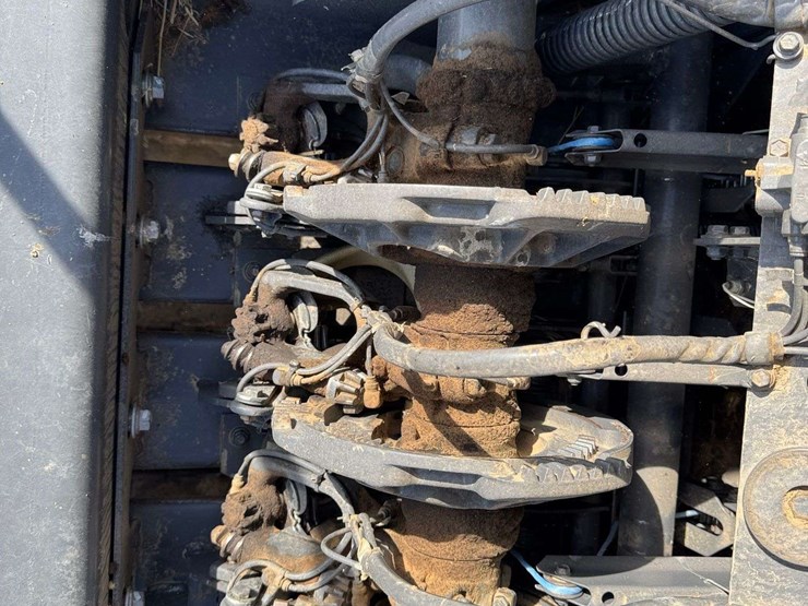 2015-massey-ferguson-2290-image-54