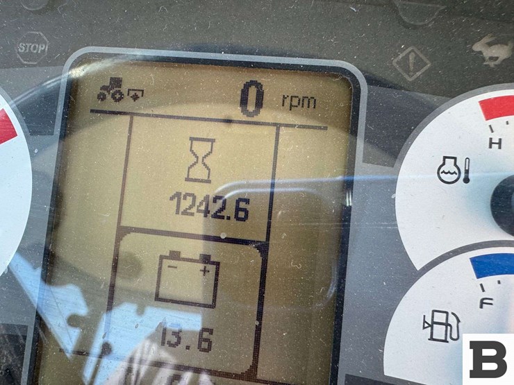 2014-new-holland-t4.105-image-65