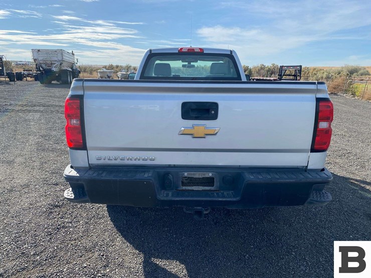 2017-chevrolet-silverado-1500-image-4