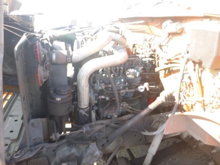 1995-international-4700-image-19